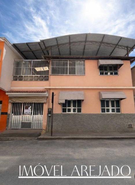 Casa duplex no Centro de São José do Calçado