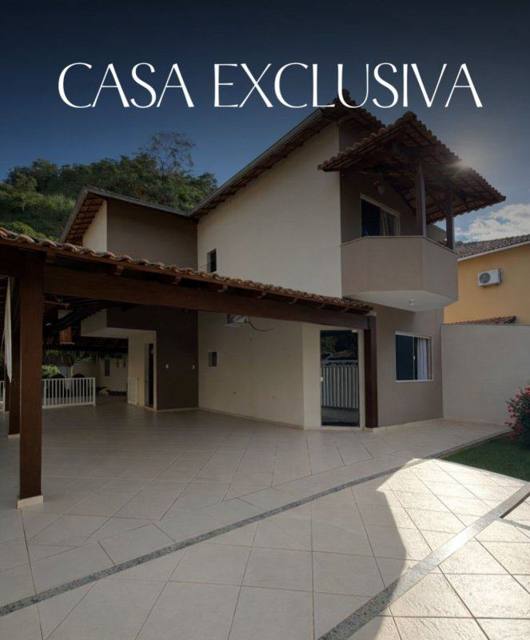 Casa com piscina na Pedreira