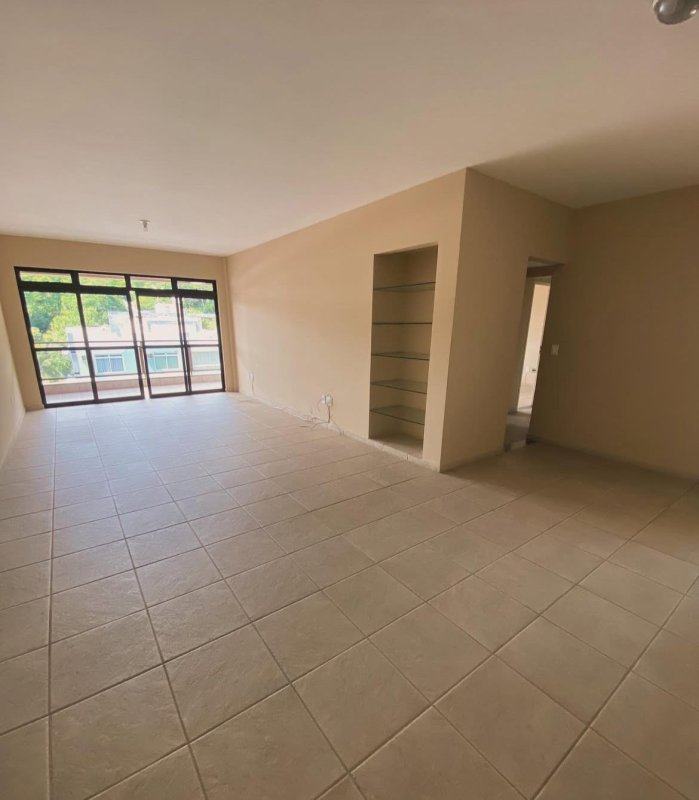 Apartamento no Ed. Portinari, Centro – foto 2