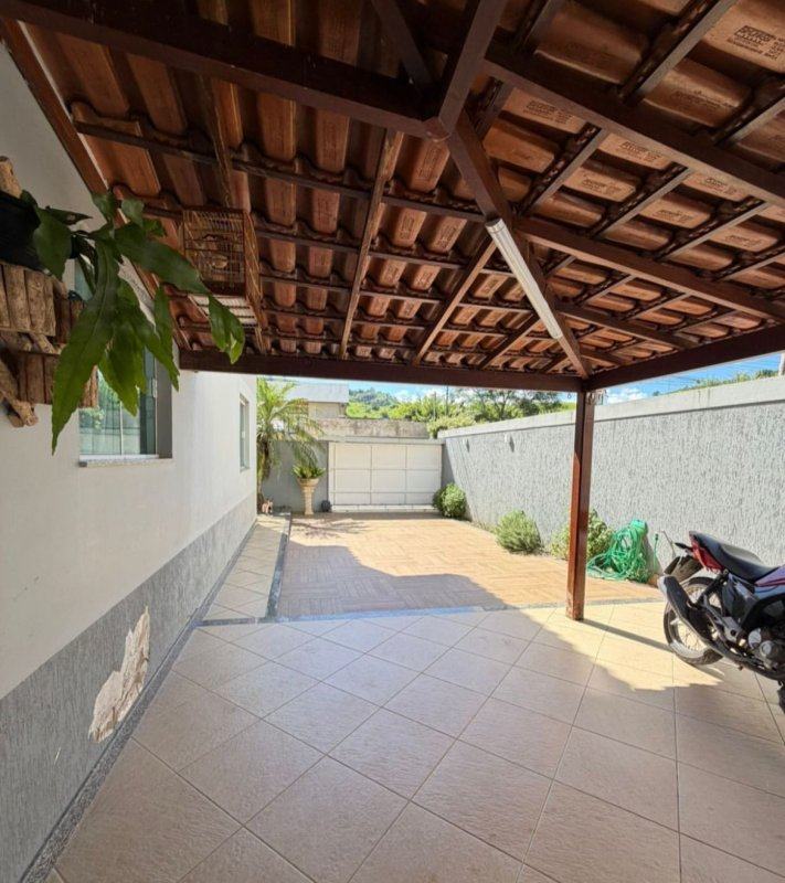Casa moderna na Av. Columbino T. de Siqueira – foto 4