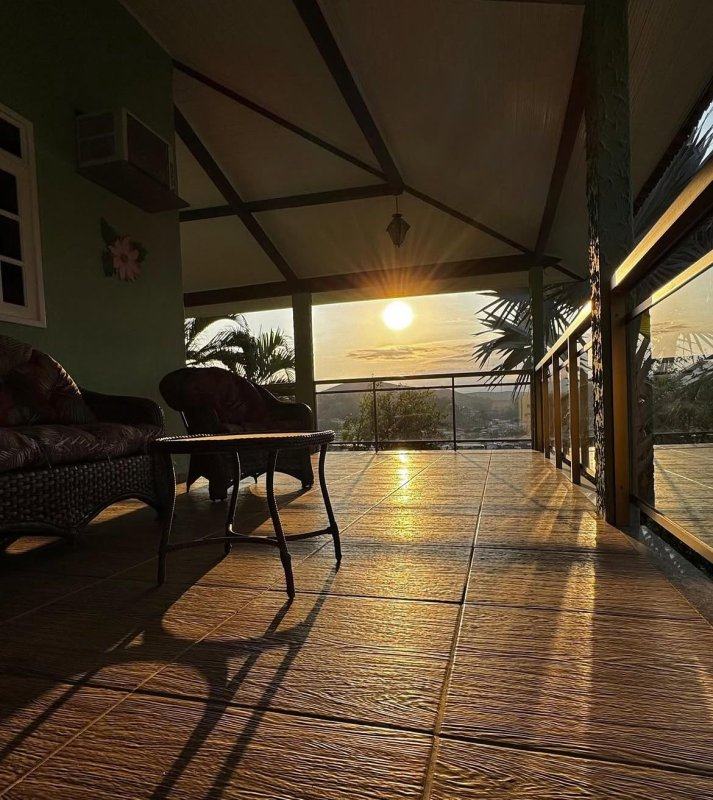 Casa com piscina e vista no Belvedere (AABB) – foto 2
