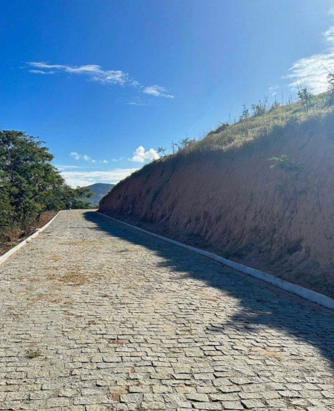 Lote de 7 x 21 m no Jardim Valéria – foto 5