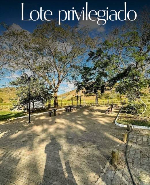 Lote de 347 m² no Jardim Valéria