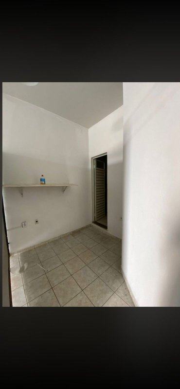 Ponto comercial na Rua Buarque de Nazaré – foto 4