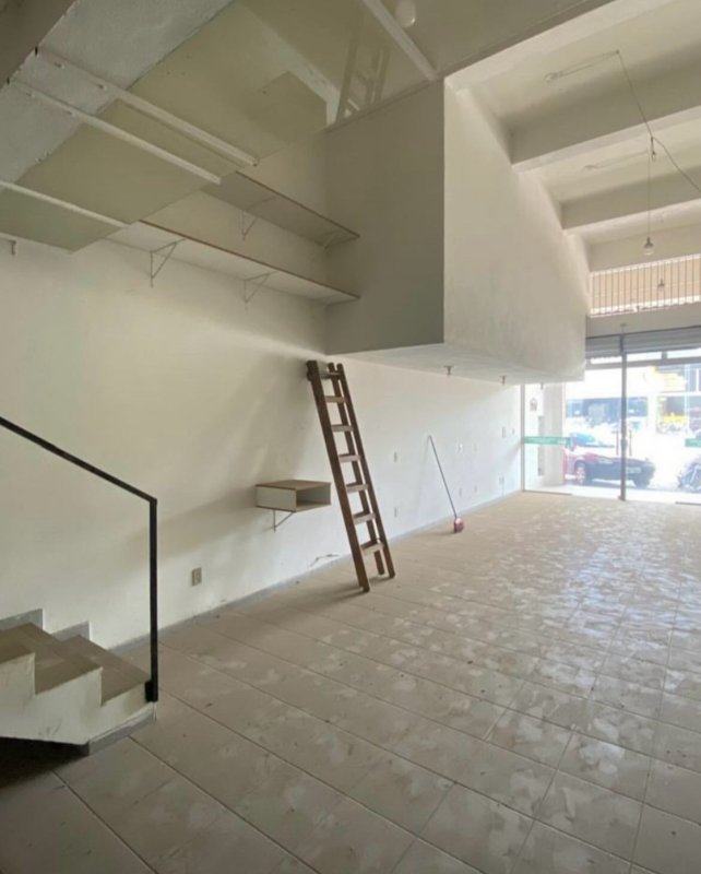 Loja comercial na Av. Gov. Roberto Silveira – foto 3