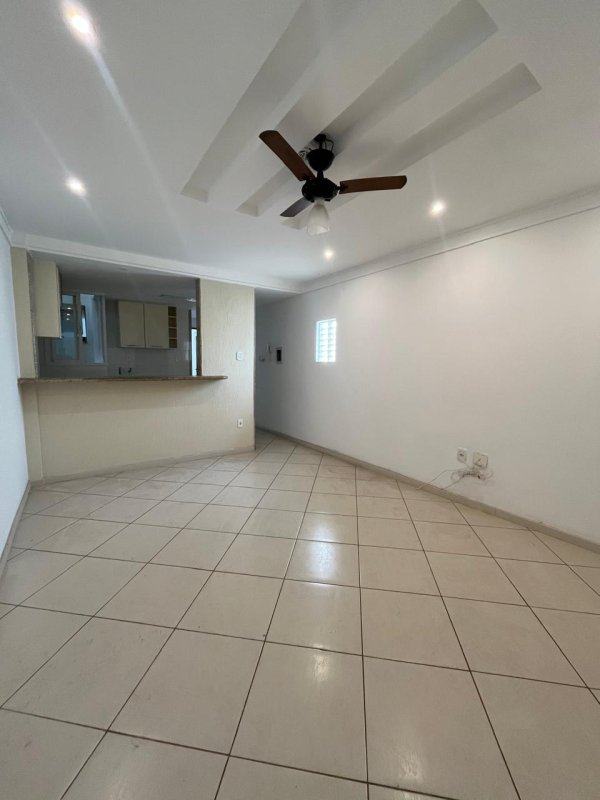 Apartamento com piscina no condomínio, Centro – foto 2